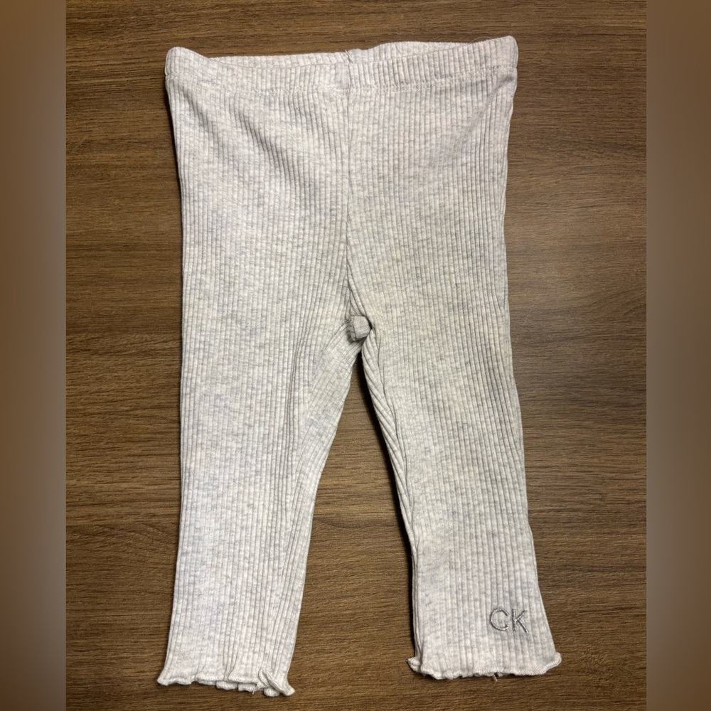 Calvin Klein Jeans BNWT Ribbed Leggings with Headband Set, Light Gray/Pink, 2T